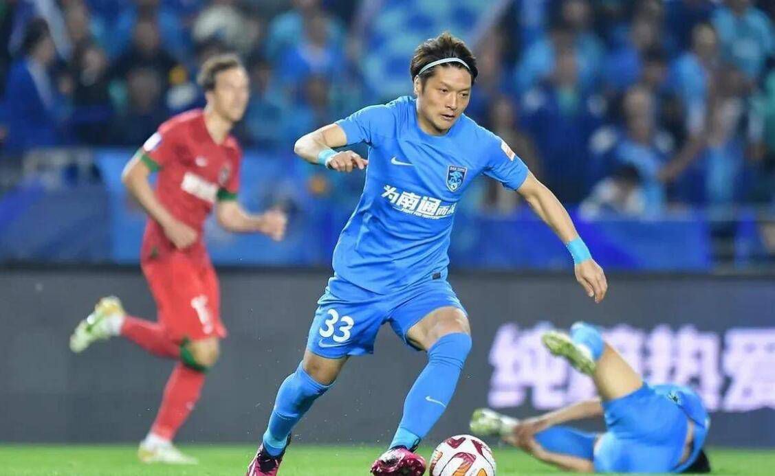 刘曼琼无奈道：你们不要听他胡说，这种男生根本就不是我的菜。